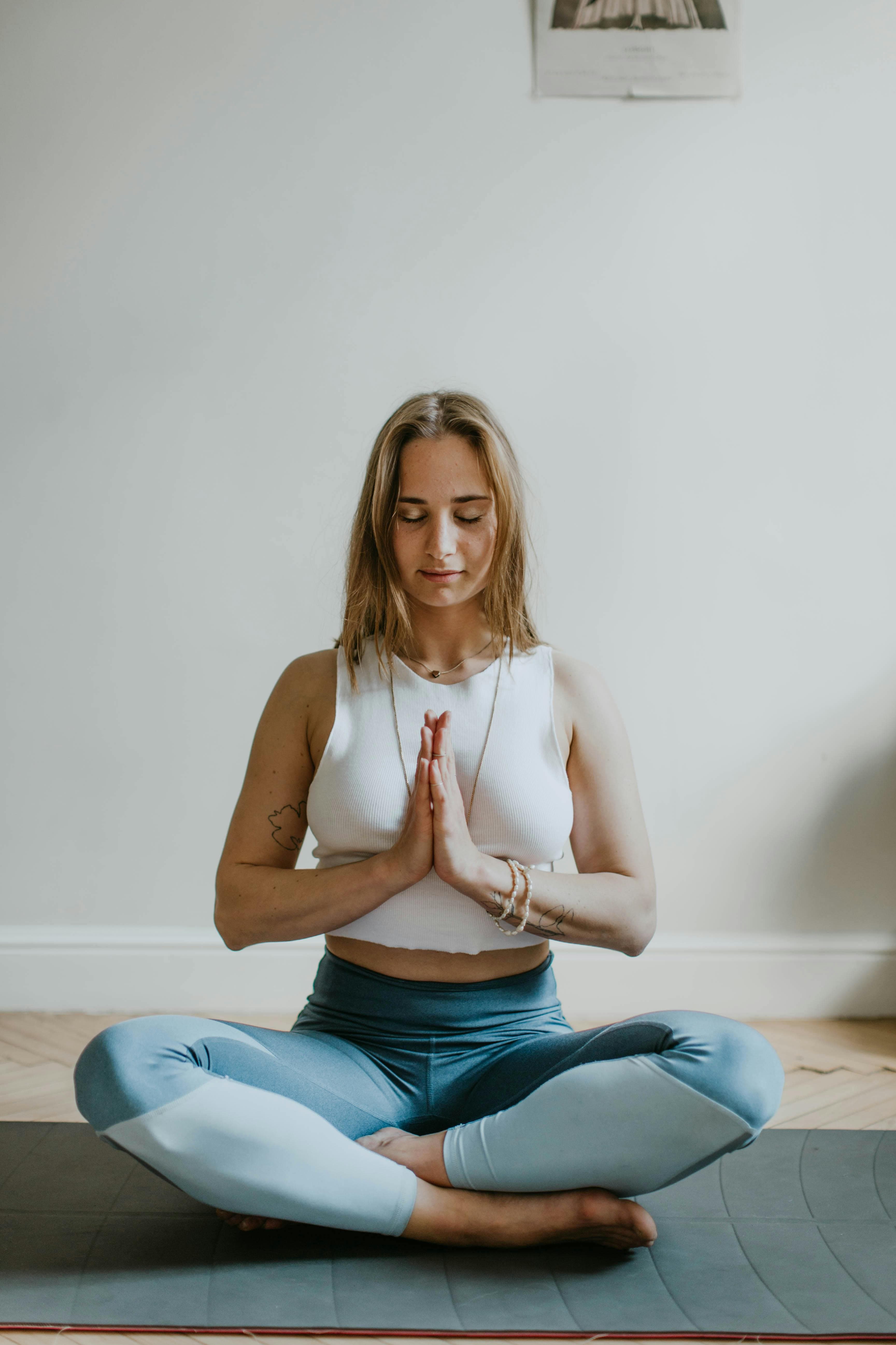 Embrace the Stillness: The Power of Pausing in Yoga