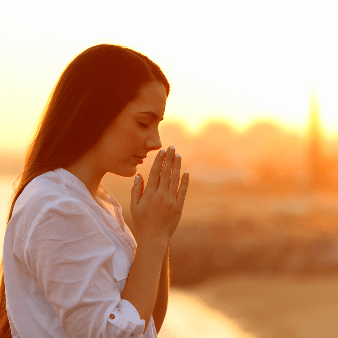 5 Powerful Ways Meditation Enhances Your Yoga Practice